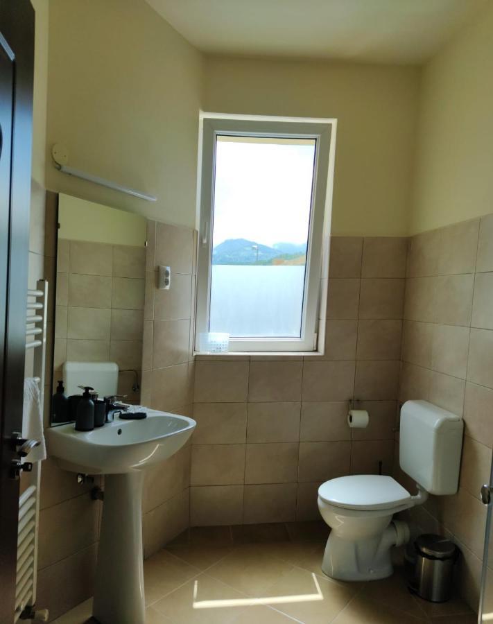 Hotel Astra Braşov Esterno foto