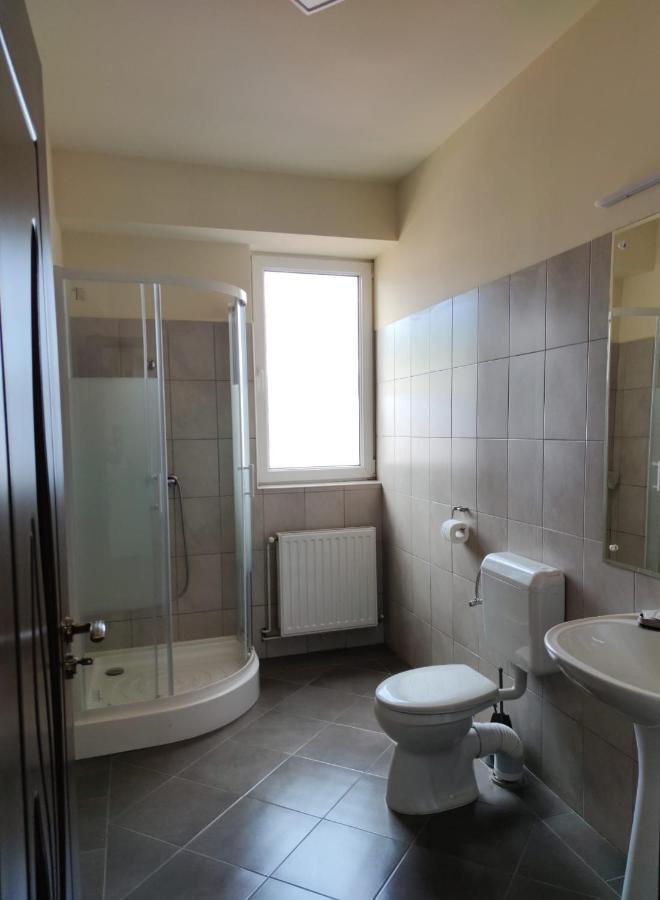 Hotel Astra Braşov Esterno foto